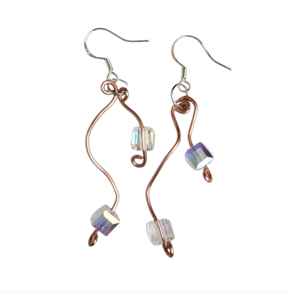 Copper Wire Crystal Cube Dangle Spirl Earrings - Picture 3 of 4